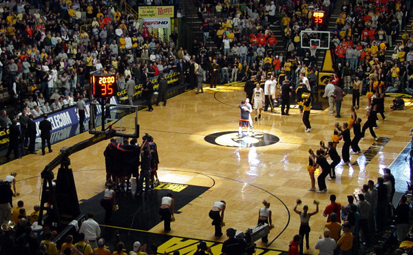 Illini - Iowa - Carver-Hawkeye Arena