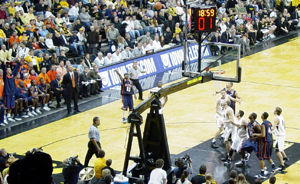 Illini - Iowa - Carver-Hawkeye Arena