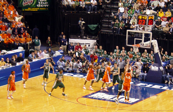 Illini - Spartans - Conseco Fieldhouse - Big Ten Tournament