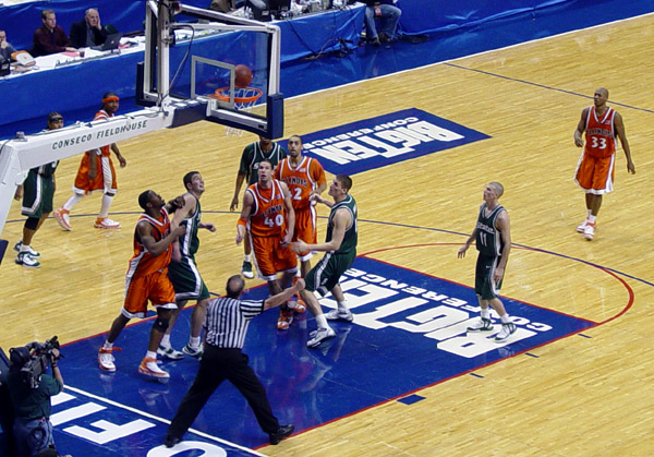 Illini - Spartans - Conseco Fieldhouse - Big Ten Tournament