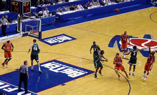 Illini - Spartans - Conseco Fieldhouse - Big Ten Tournament