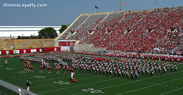 The Marching Illini performs at halftime.