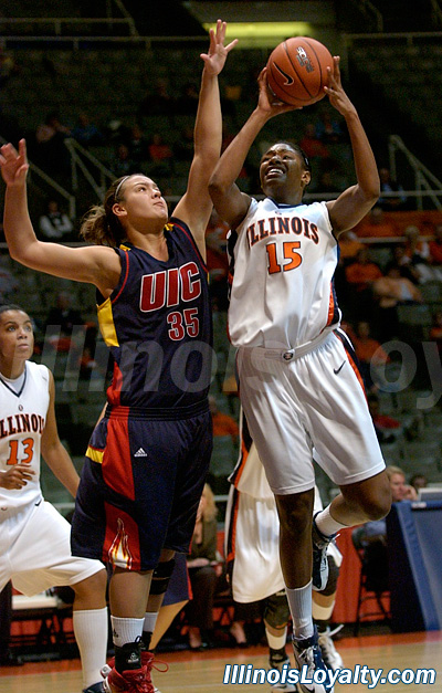 Audrey Tabon scored 8 points and pulled down 6 rebounds.