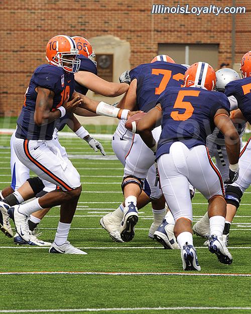 Illinois vs Eastern - Illini throwback uniforms