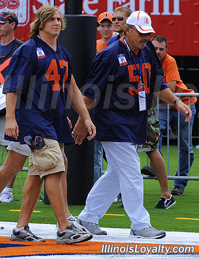 Illinois vs Eastern - Illini throwback uniforms