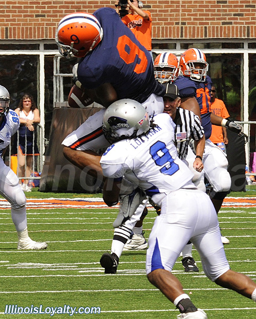 Illinois vs Eastern - Illini throwback uniforms
