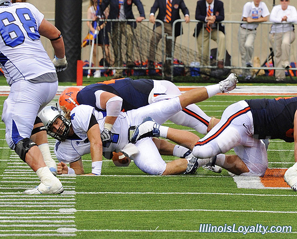 Illinois vs Eastern - Illini throwback uniforms