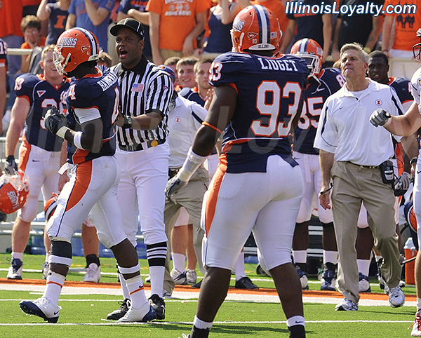 Football - Illinois Illini vs Minnesota Gophers