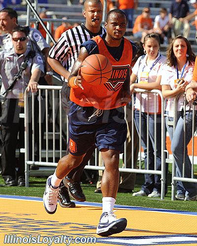 Illinois - The World's Biggest Basketball Practice