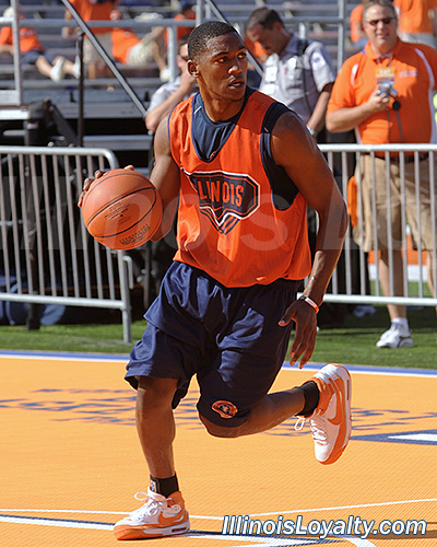 Illinois - The World's Biggest Basketball Practice