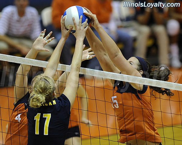 Illinois Fighting Illini Volleyball - Huff Hall