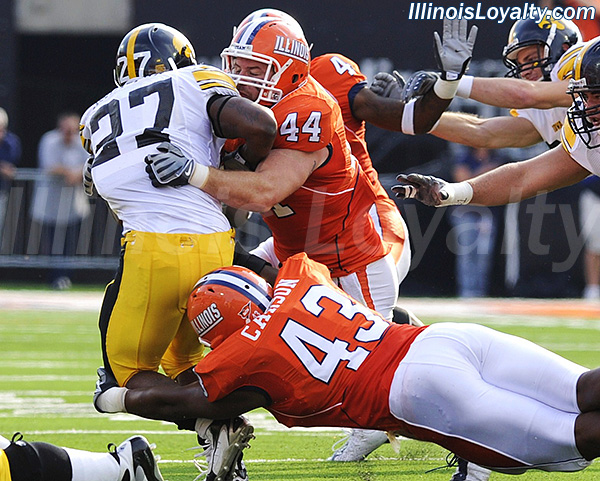Sam Carson and Brit Miller bring down Jewel Hampton - Illinois Fighting Illini football vs Iowa Hawkeyes