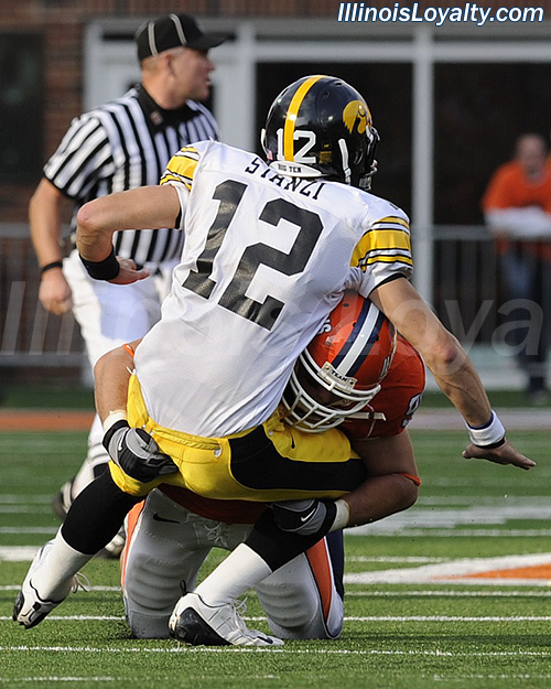 Illinois Fighting Illini football vs Iowa Hawkeyes