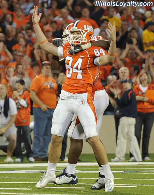 Illinois Fighting Illini football vs Iowa Hawkeyes
