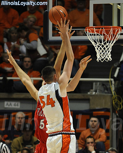 Mike Tisdale: Fighting Illini Basketball vs Detroit Mercy