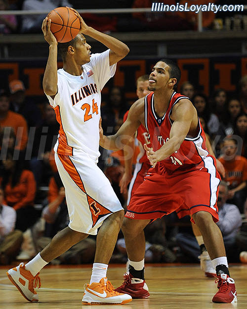 Mike Davis: Fighting Illini Basketball vs Detroit Mercy