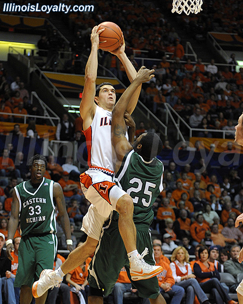 Trent Meacham: Fighting Illini Basketball vs Eastern Michigan