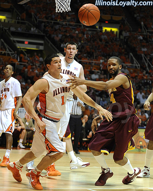 Fighting Illini Basketball: Trent Meacham chases the loose ball