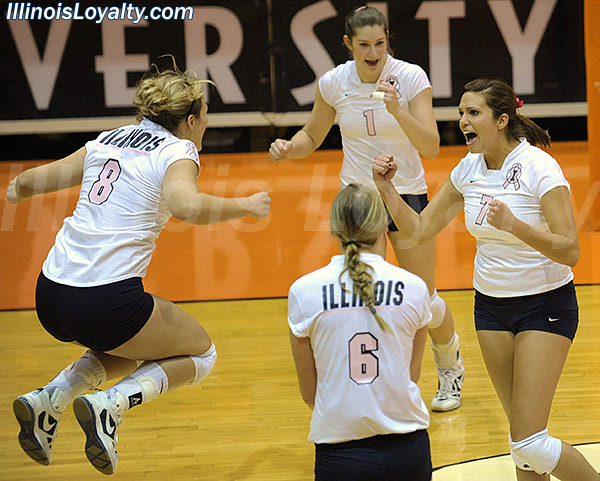 Illini Volleyball 3, Northwestern 2