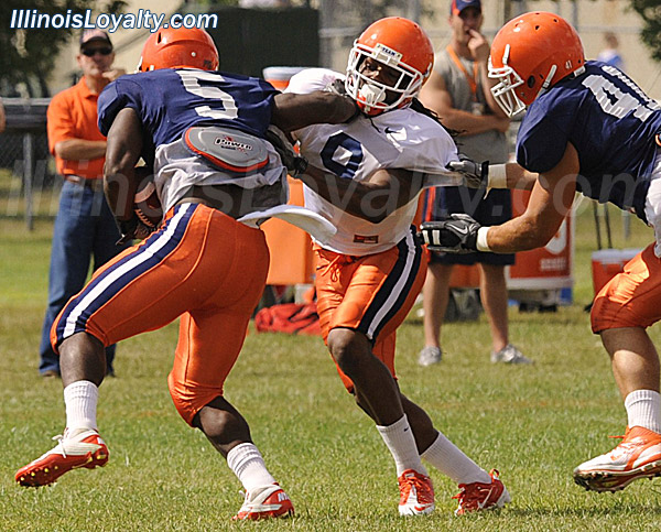 Donovonn Young (5), Trulon Henry (9)