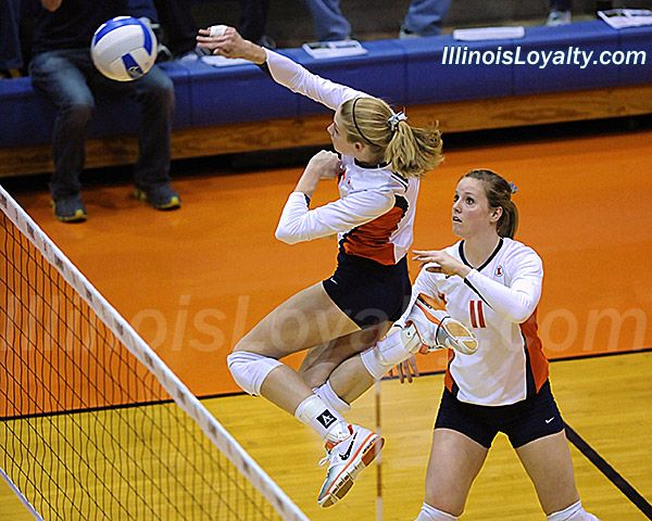 Illinois Volleyball - Anna Dorn, Annie Luhrsen - Illini