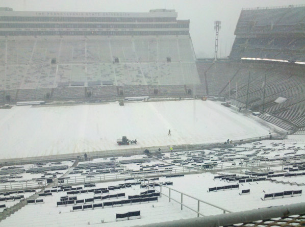 Beaver Stadium snow - Illinois-Penn State