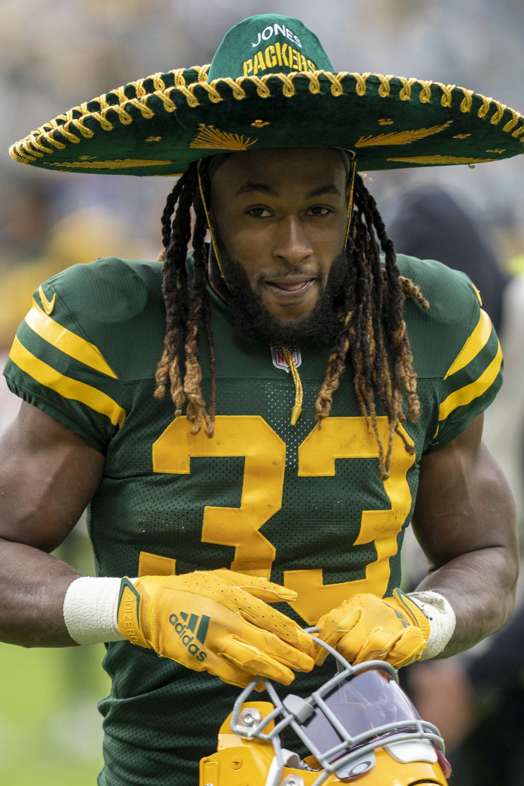 Aaron_Jones_WFT_vs_Packers_OCT2021_(cropped).jpg