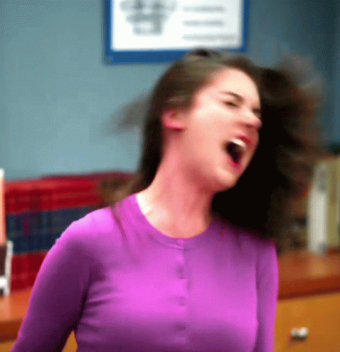 angry-womane-screaming-woman.gif