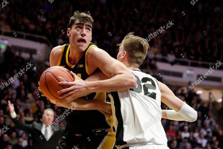 iowa-purdue-basketball-west-lafayette-usa-shutterstock-editorial-10549352h.jpg