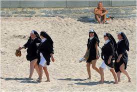 nuns02.jpg